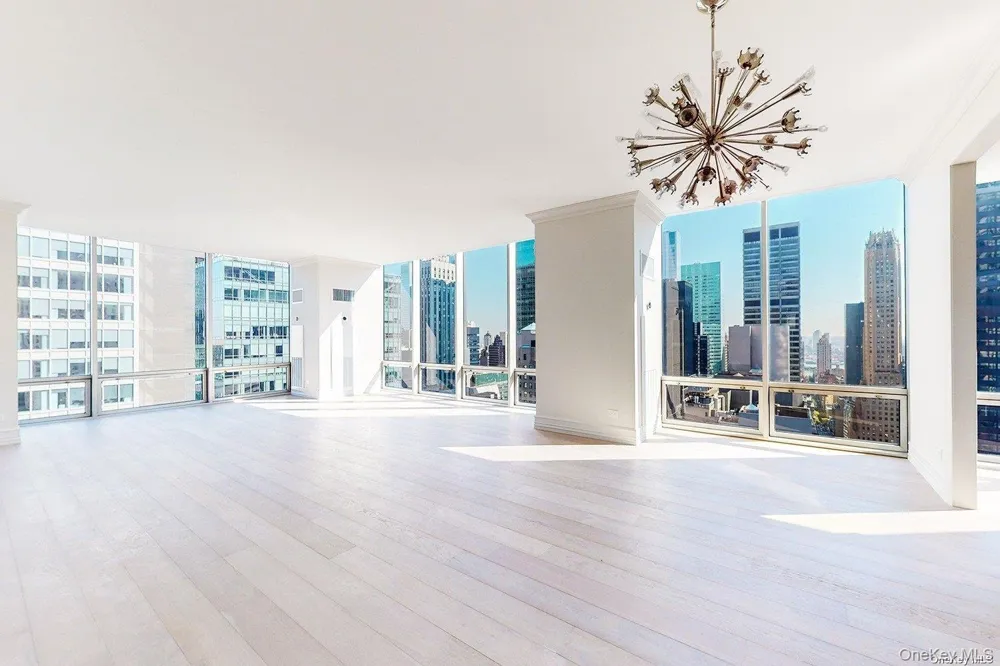 641 5th Avenue #29D New York (Manhattan), NY 10022