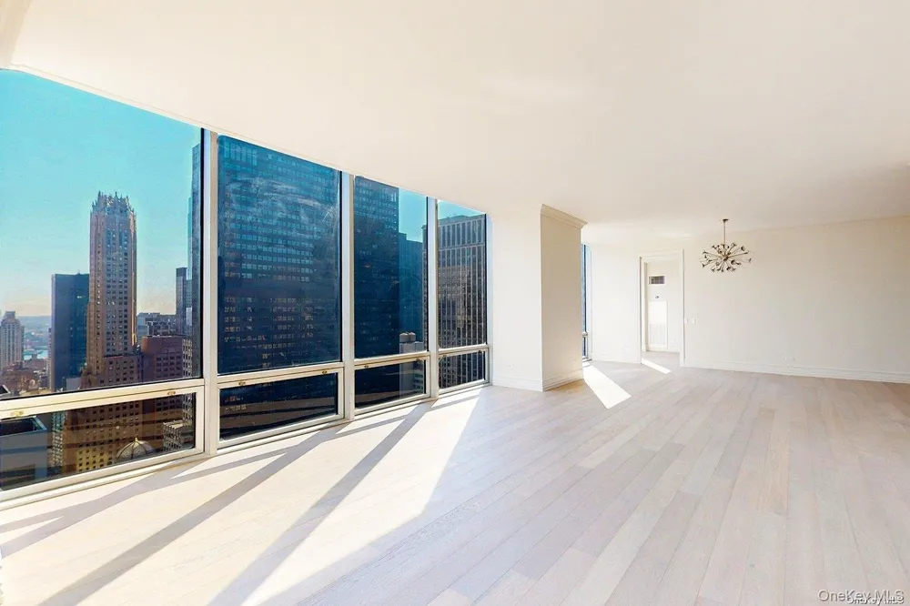 641 5th Avenue #29D New York (Manhattan), NY 10022