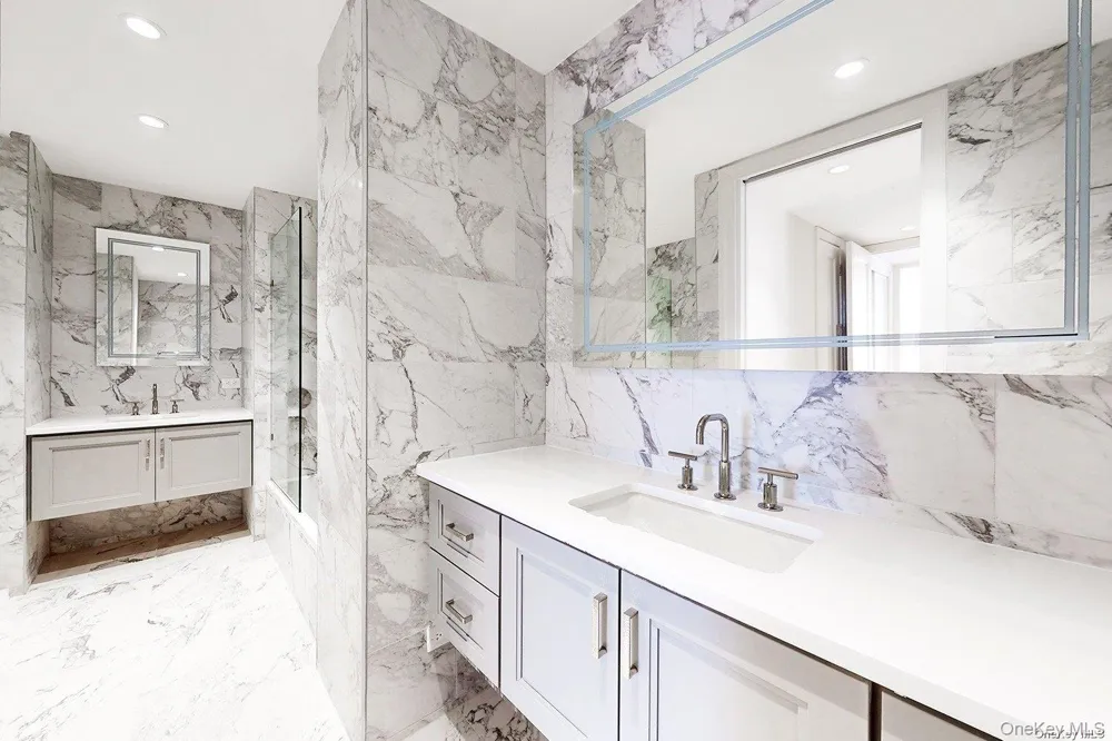 641 5th Avenue #29D New York (Manhattan), NY 10022