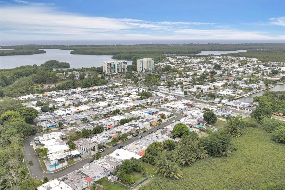 R88 CALLE 7 Carolina, PR 00979