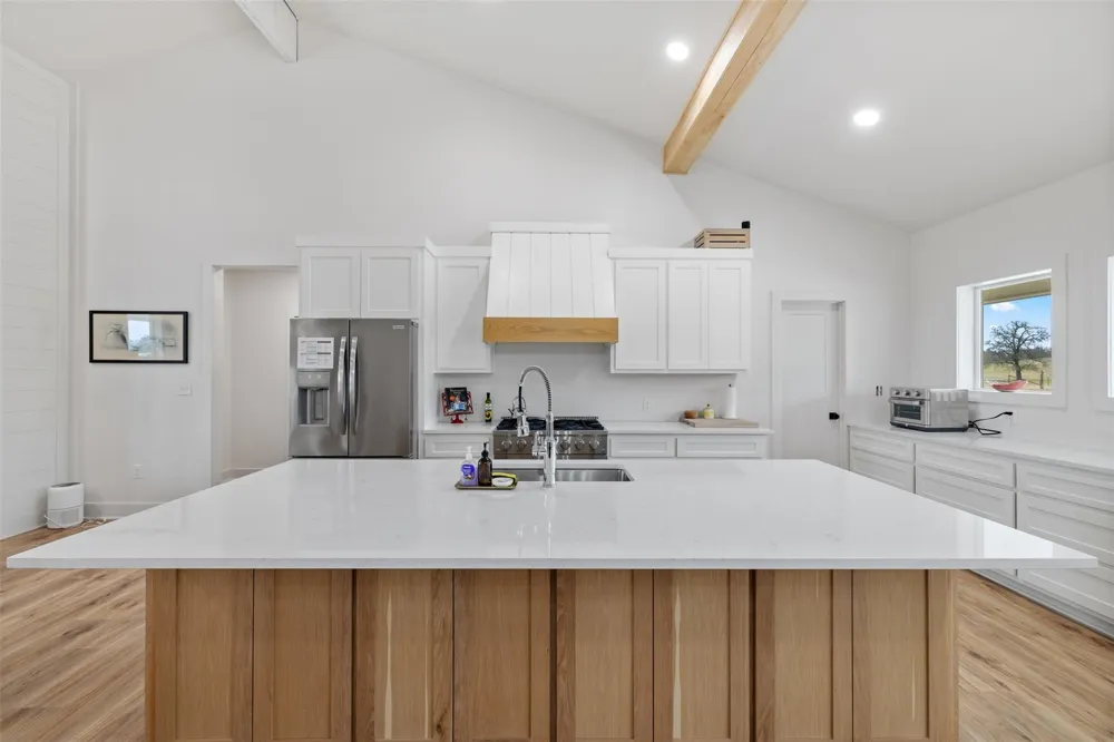 2300 Farm To Market 2095 Cameron, TX 76520