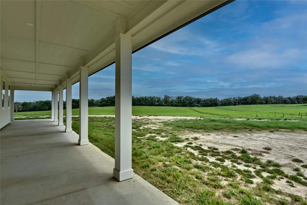 2300 Farm To Market 2095 Cameron, TX 76520