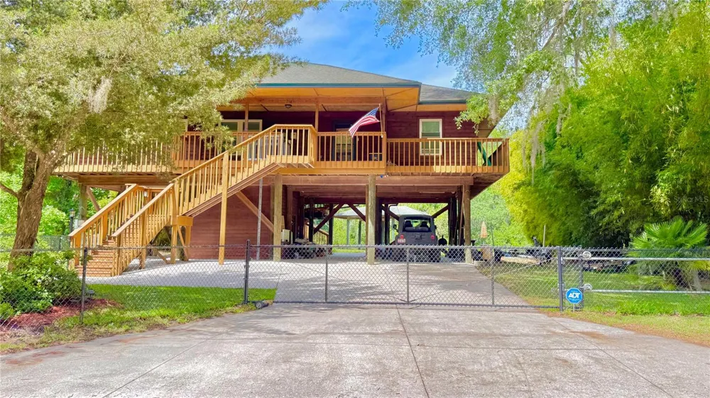 2905 CREEK STREET Middleburg, FL 32068