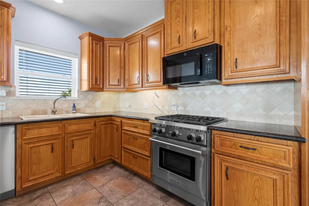 427 2nd Street San Leon, TX 77539