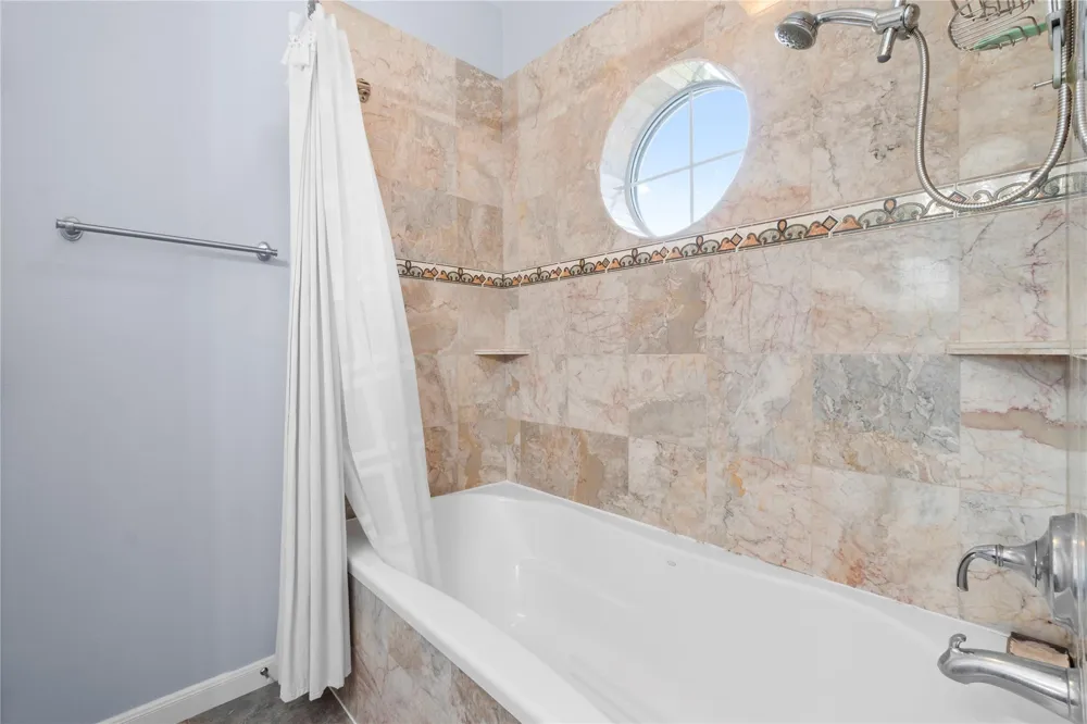 427 2nd Street San Leon, TX 77539