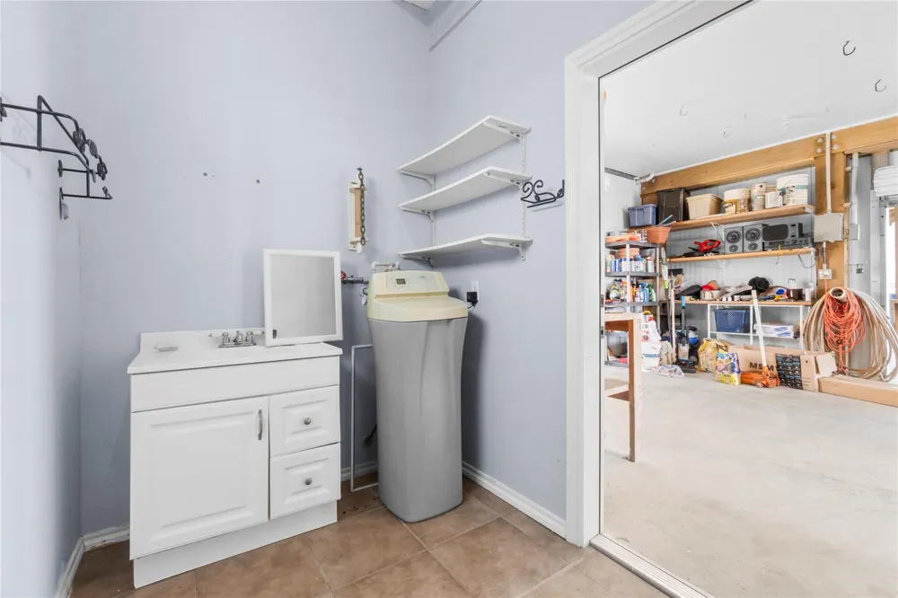 427 2nd Street San Leon, TX 77539