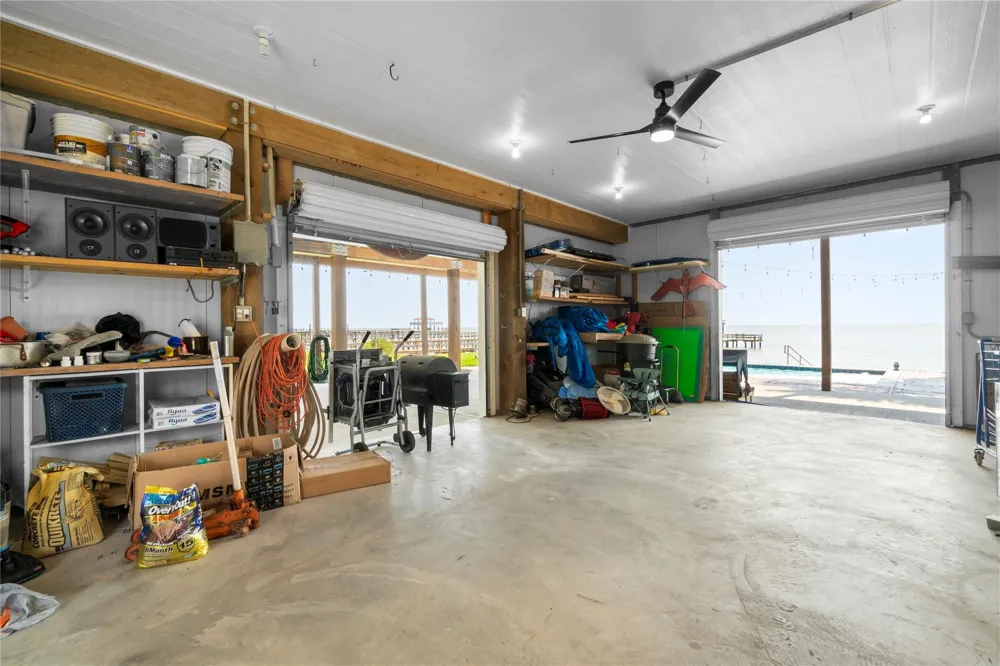 427 2nd Street San Leon, TX 77539