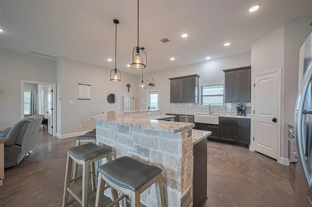 16702 Dipple Road Guy, TX 77444