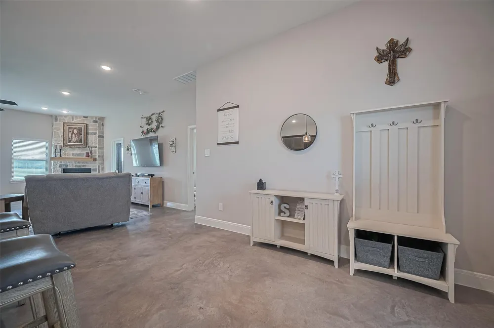 16702 Dipple Road Guy, TX 77444