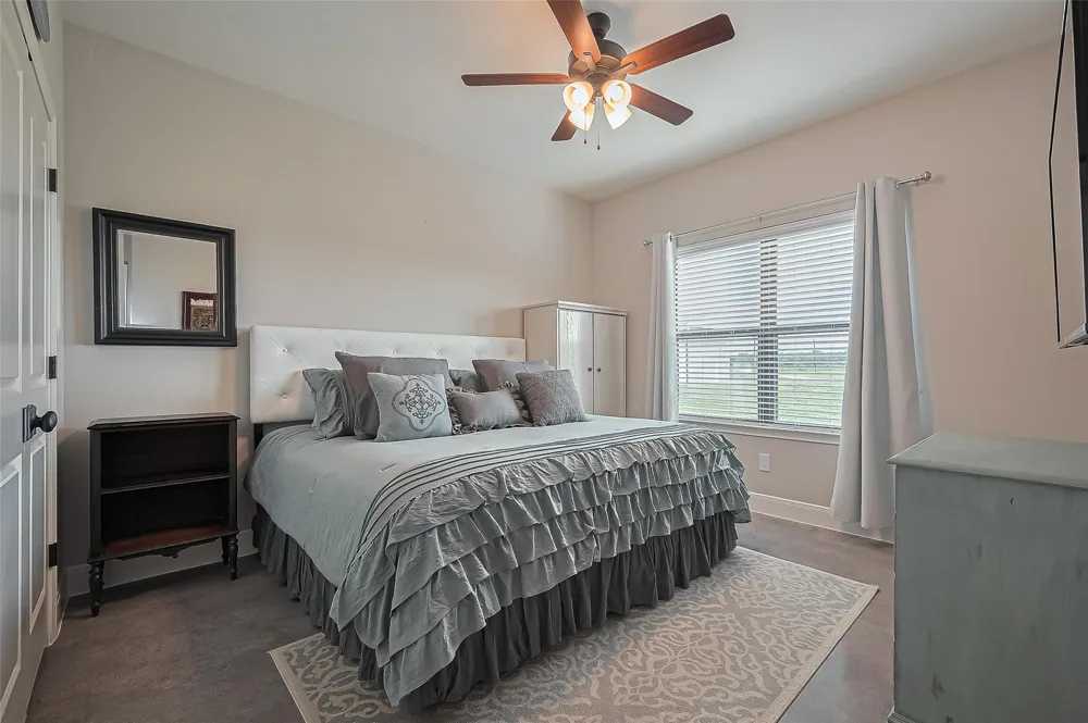 16702 Dipple Road Guy, TX 77444