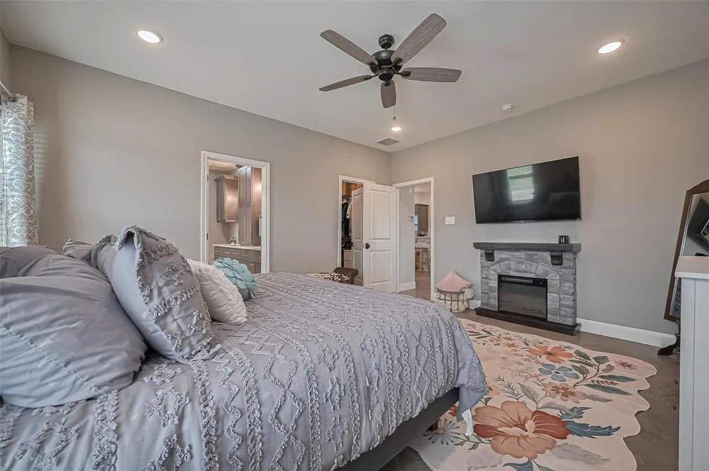 16702 Dipple Road Guy, TX 77444