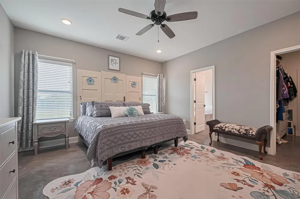 16702 Dipple Road Guy, TX 77444