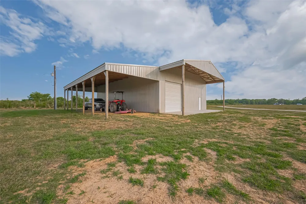 16702 Dipple Road Guy, TX 77444