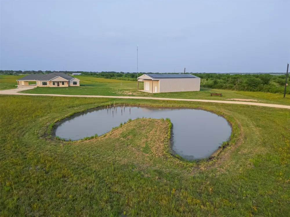 16702 Dipple Road Guy, TX 77444