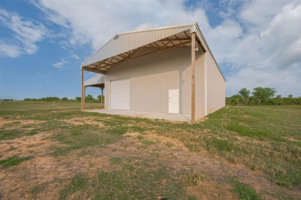 16702 Dipple Road Guy, TX 77444
