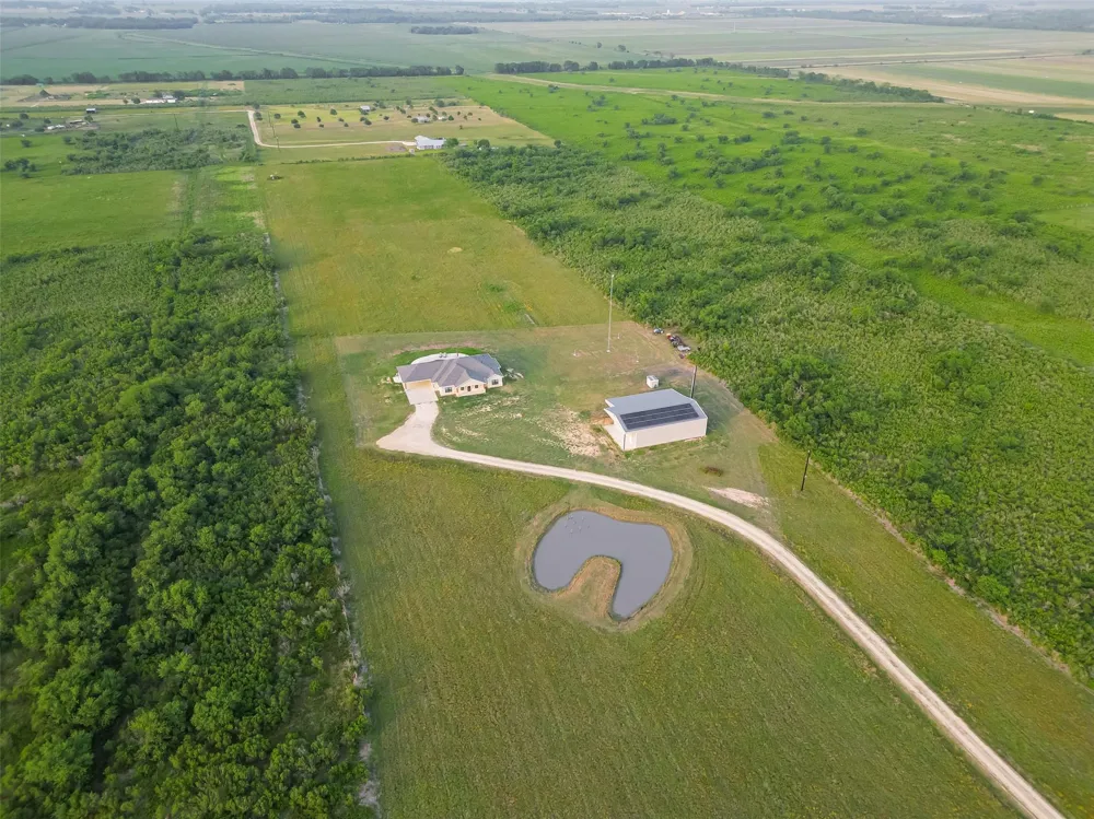 16702 Dipple Road Guy, TX 77444