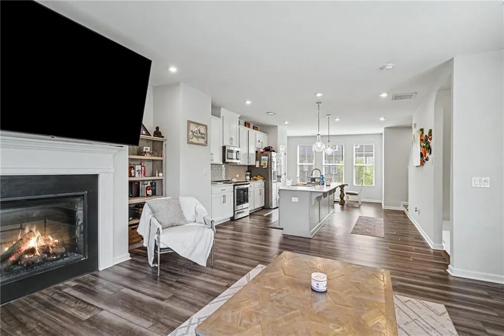 1000 Taylor Court Acworth, GA 30102
