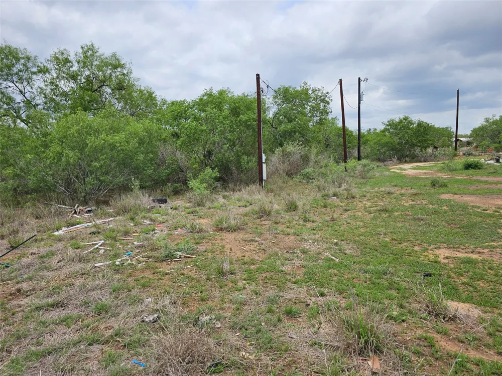 608 Country Breeze Floresville, TX 78114