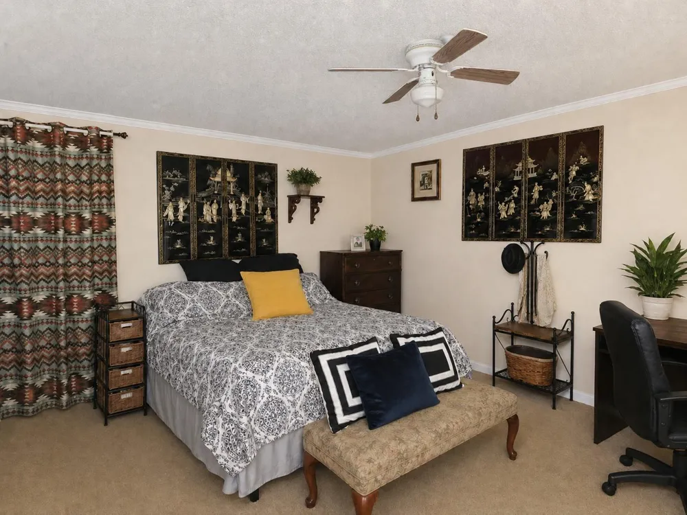 608 Country Breeze Floresville, TX 78114