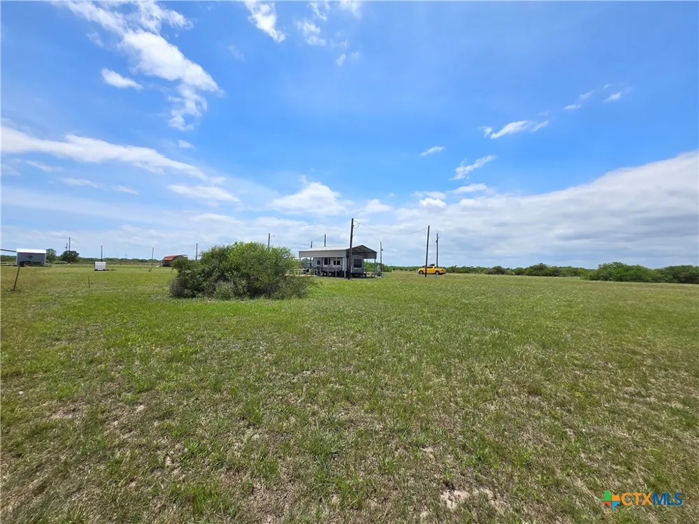 51 Dogfish Palacios, TX 77465
