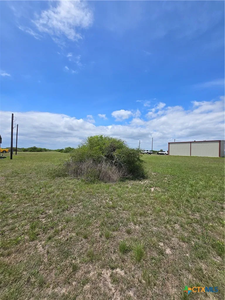 51 Dogfish Palacios, TX 77465