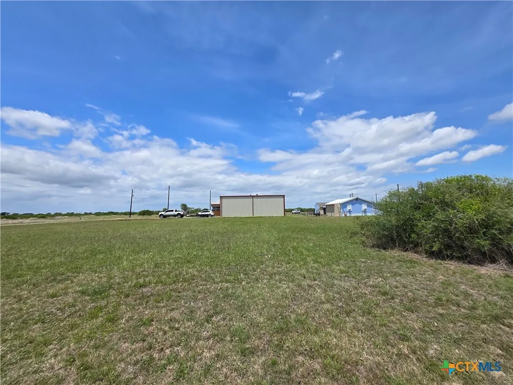 51 Dogfish Palacios, TX 77465