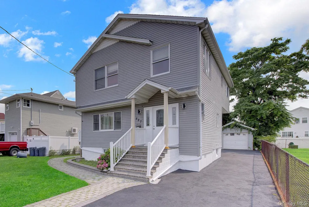 587 Miller Avenue Freeport, NY 11520