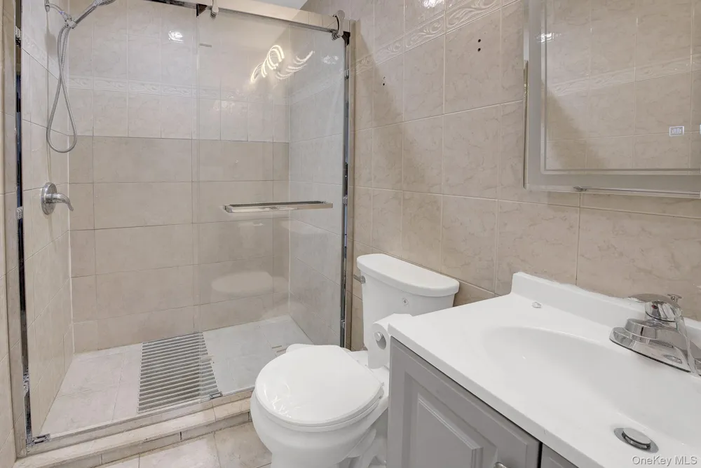 587 Miller Avenue Freeport, NY 11520