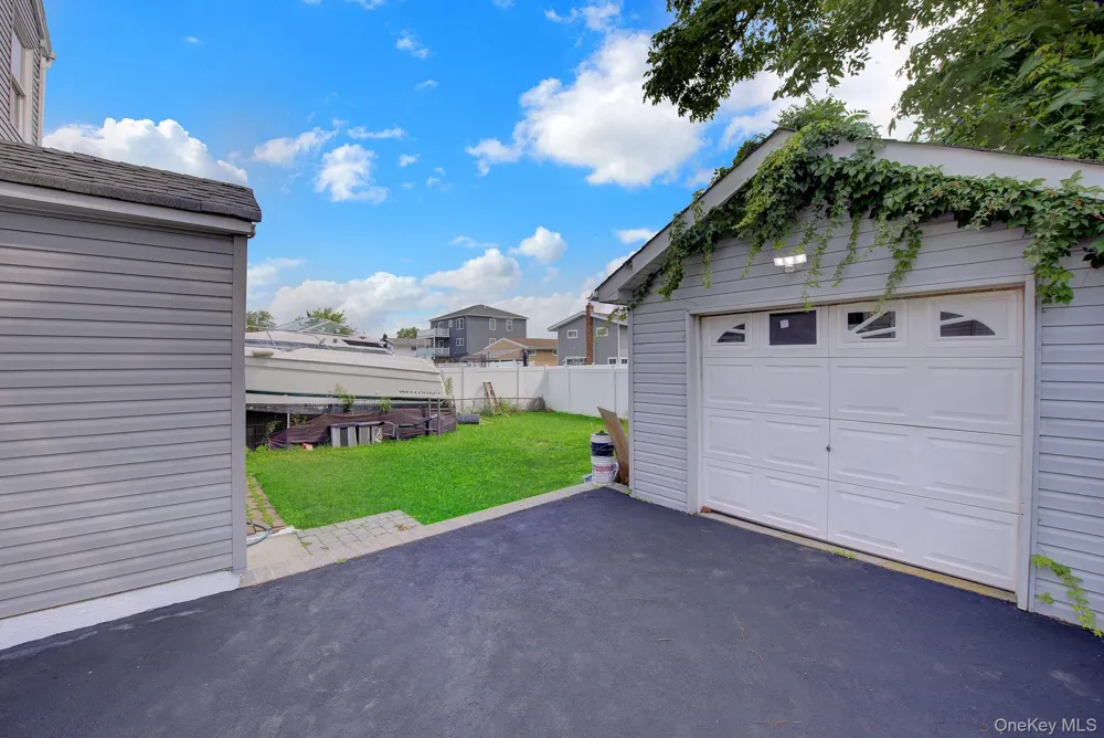 587 Miller Avenue Freeport, NY 11520