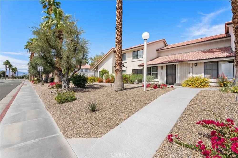 2010 Lawrence Crossley Palm Springs, CA 92264