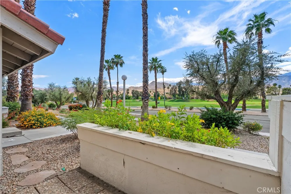 2010 Lawrence Crossley Palm Springs, CA 92264