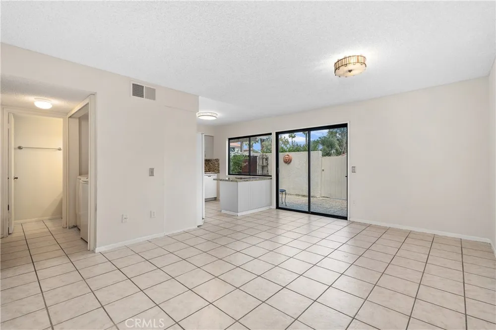 2010 Lawrence Crossley Palm Springs, CA 92264