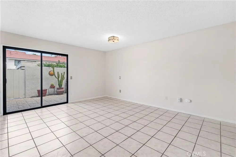 2010 Lawrence Crossley Palm Springs, CA 92264