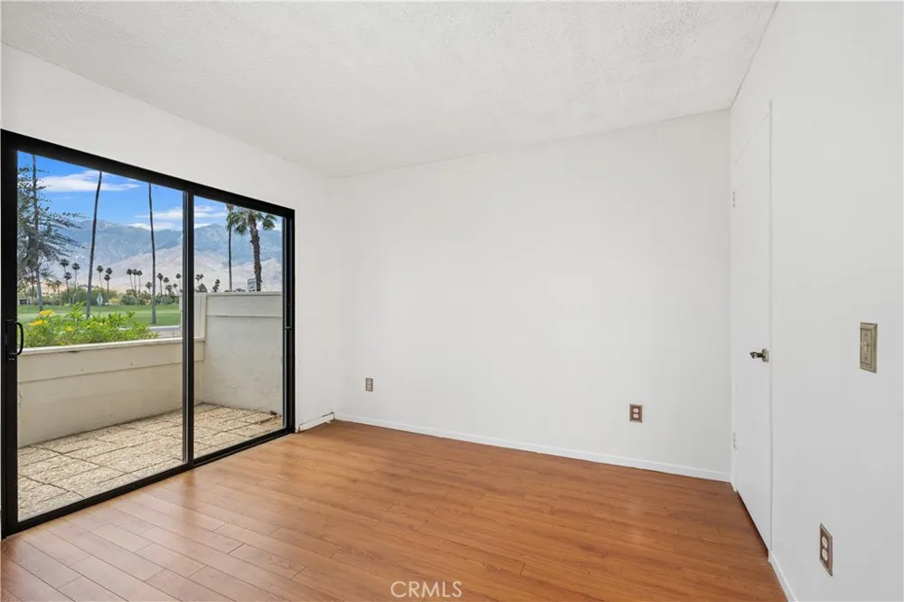 2010 Lawrence Crossley Palm Springs, CA 92264