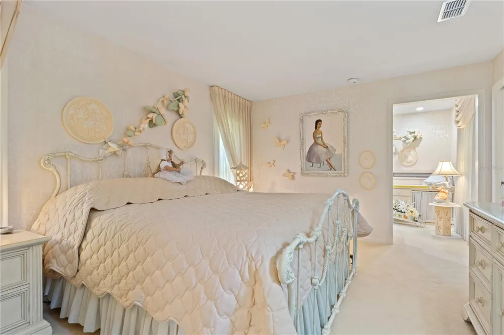 12001 GRANADA PLACE Weeki Wachee, FL 34614