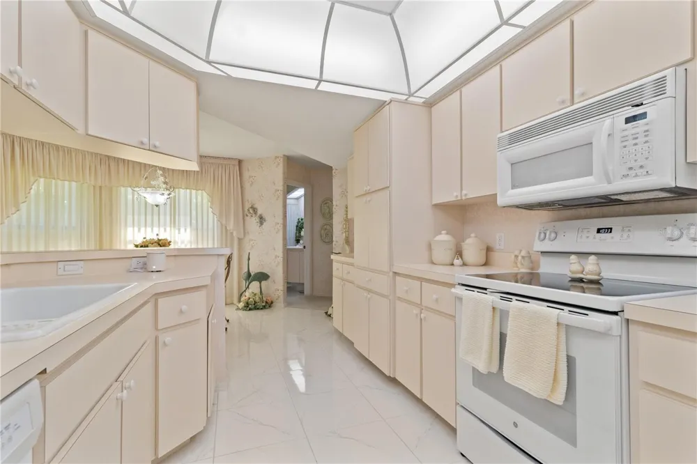 12001 GRANADA PLACE Weeki Wachee, FL 34614