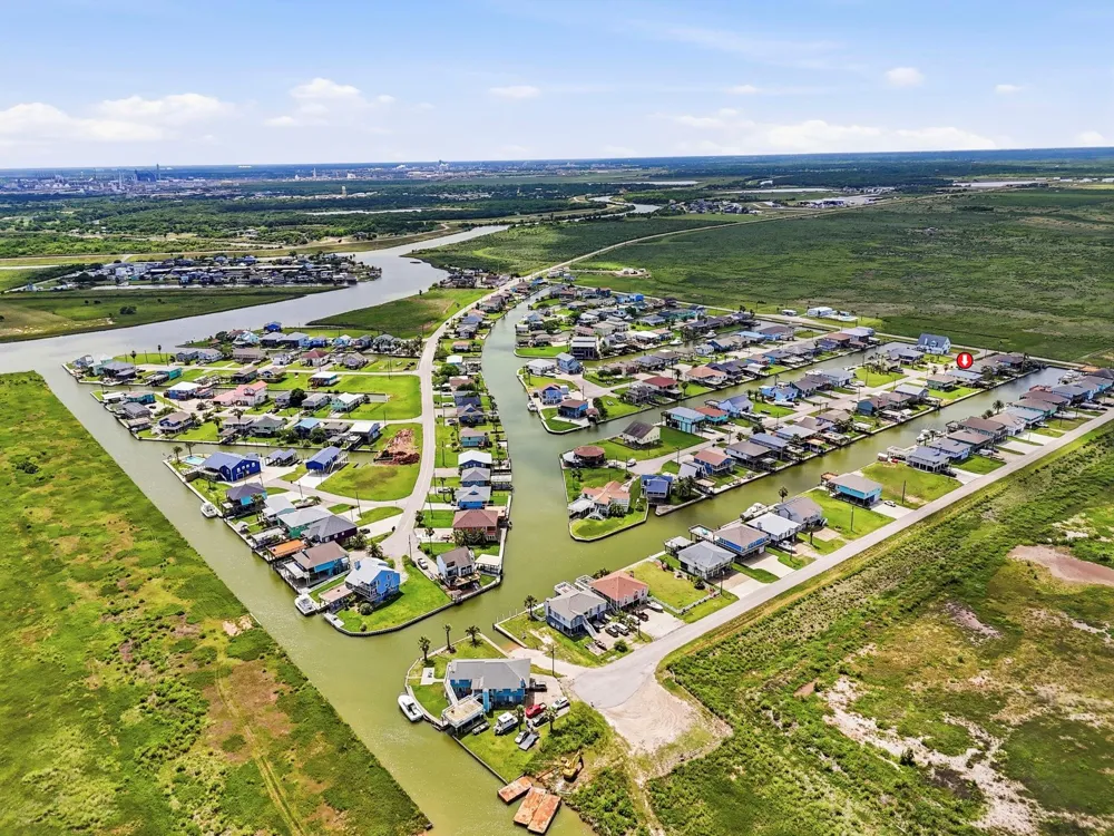 119 Sand Shoals Road Freeport, TX 77541
