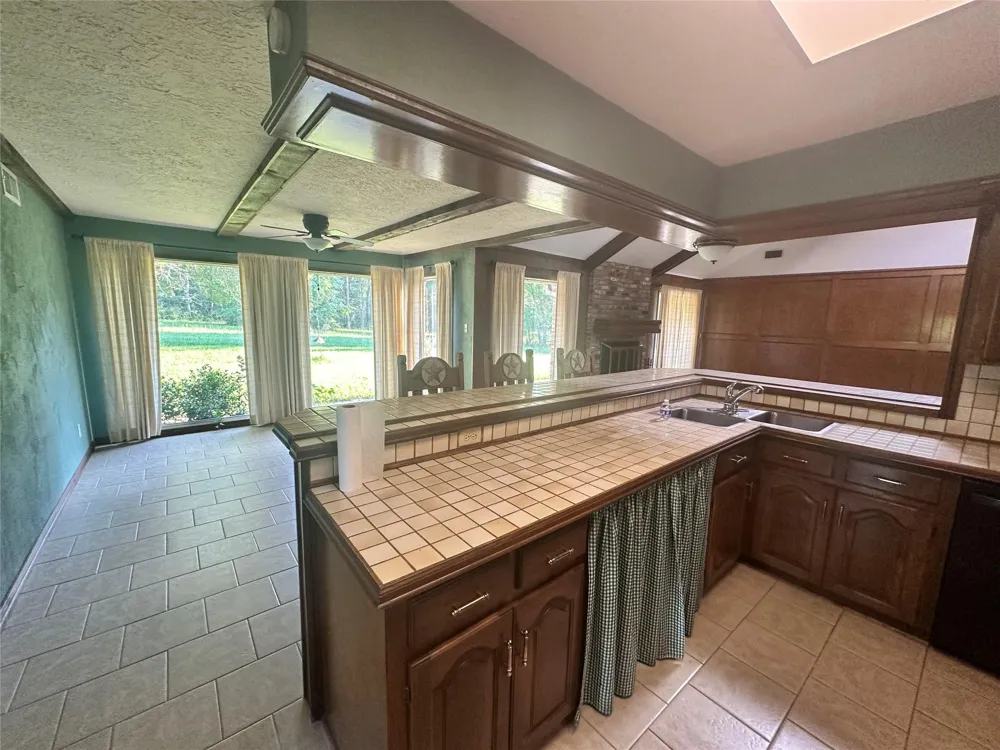 14120 Hwy 105 E Conroe, TX 77306