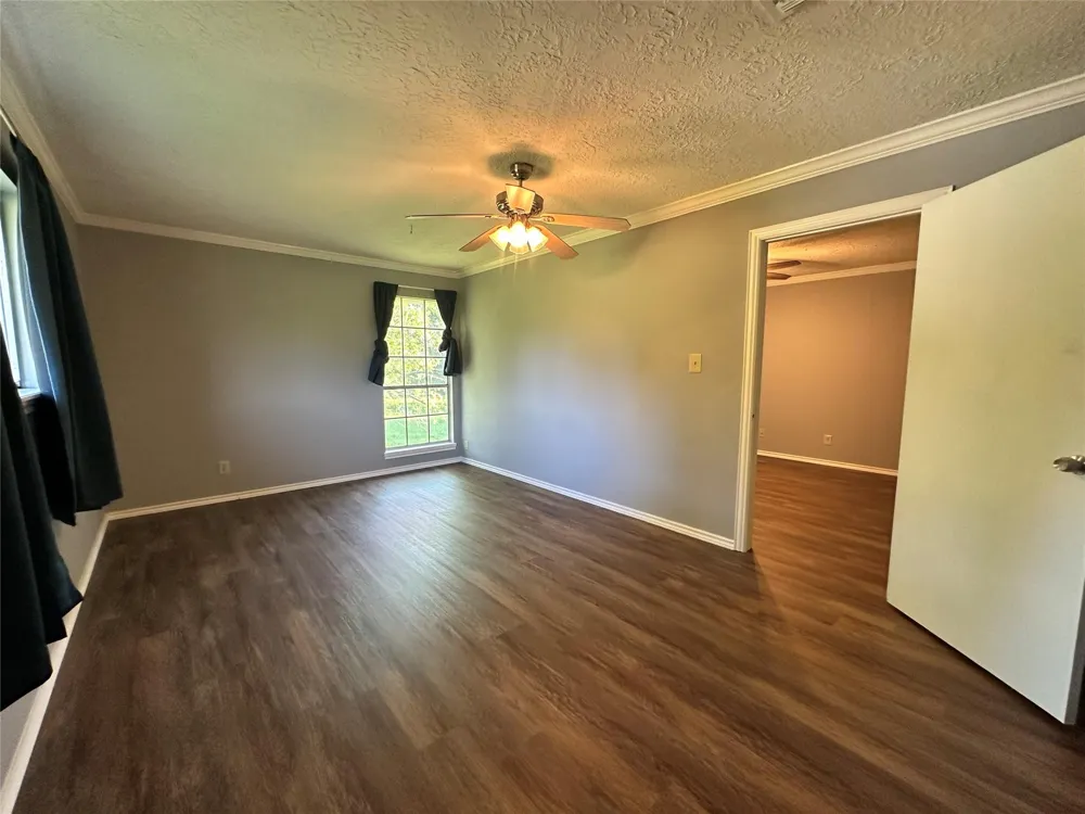14120 Hwy 105 E Conroe, TX 77306