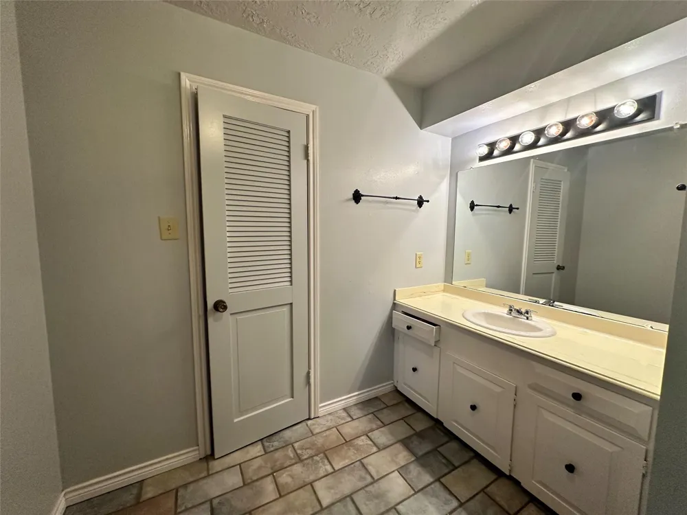 14120 Hwy 105 E Conroe, TX 77306