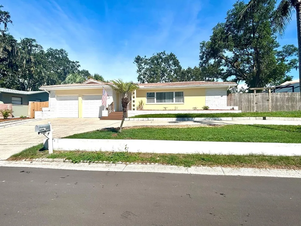 1201 KAPOK KOVE CIRCLE Clearwater, FL 33759