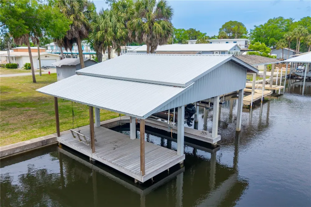 75 NE 236TH STREET Suwannee, FL 32692