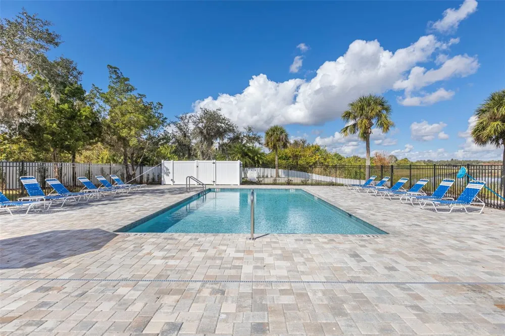 464 OAK CANOPY CIRCLE Avon Park, FL 33825