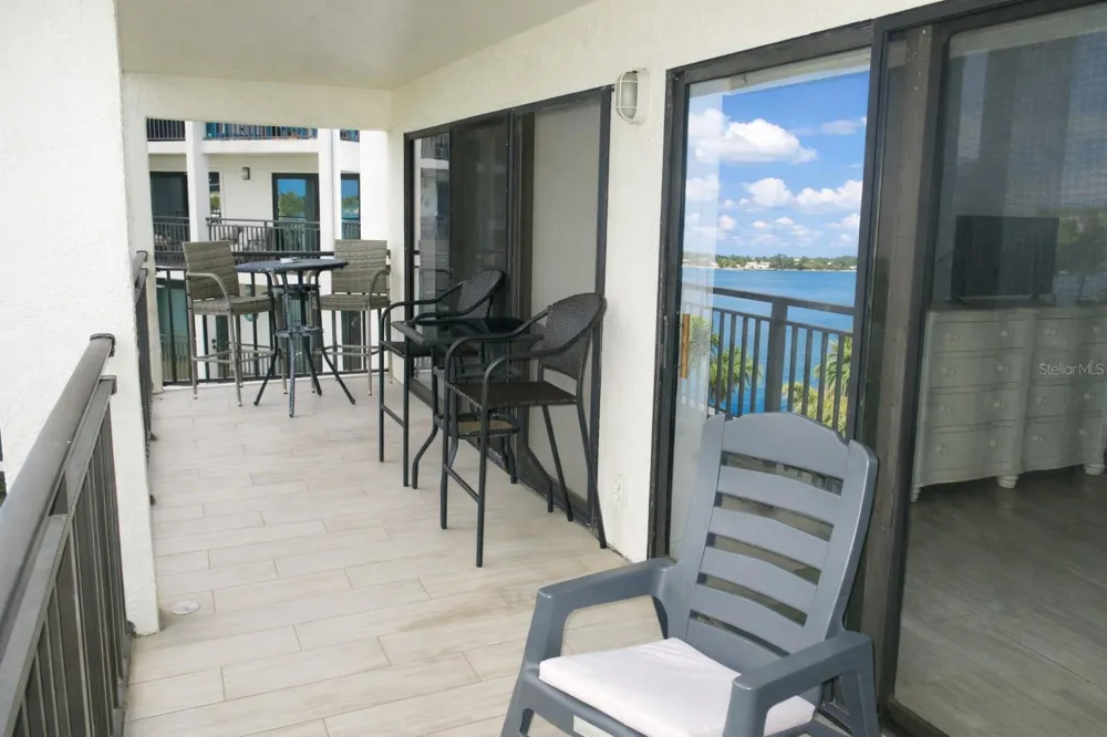 9825 HARRELL AVENUE #404 Treasure Island, FL 33706