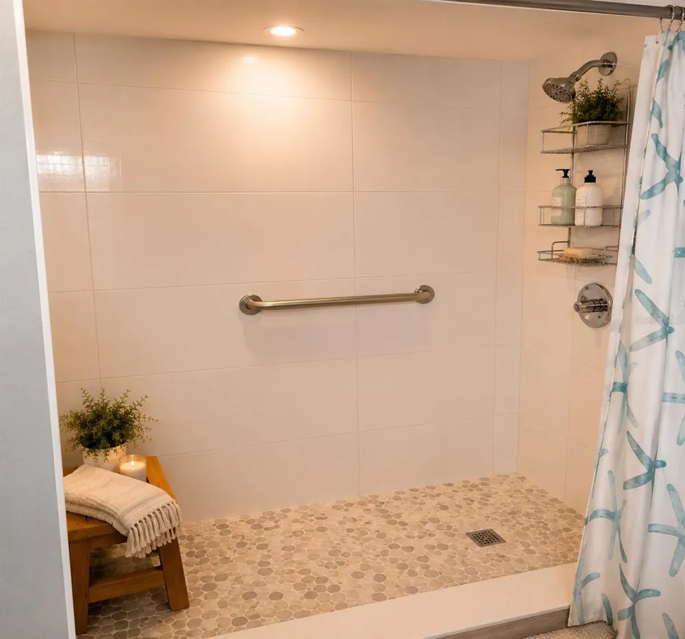 9825 HARRELL AVENUE #404 Treasure Island, FL 33706