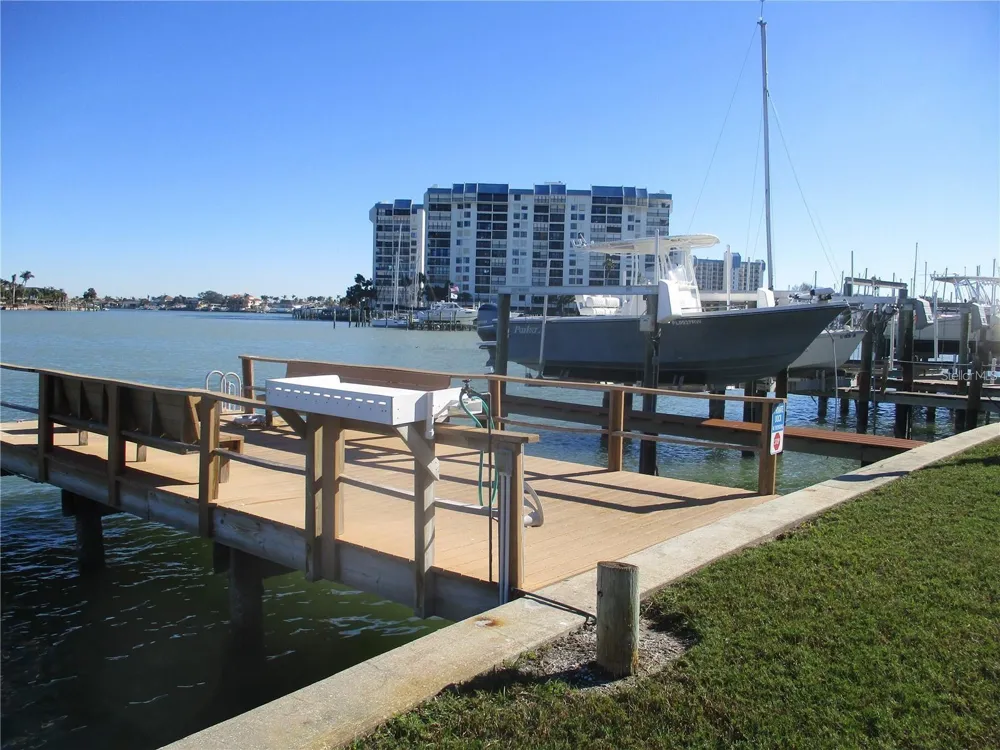 9825 HARRELL AVENUE #404 Treasure Island, FL 33706