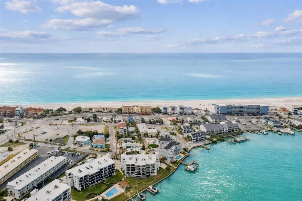 9825 HARRELL AVENUE #404 Treasure Island, FL 33706