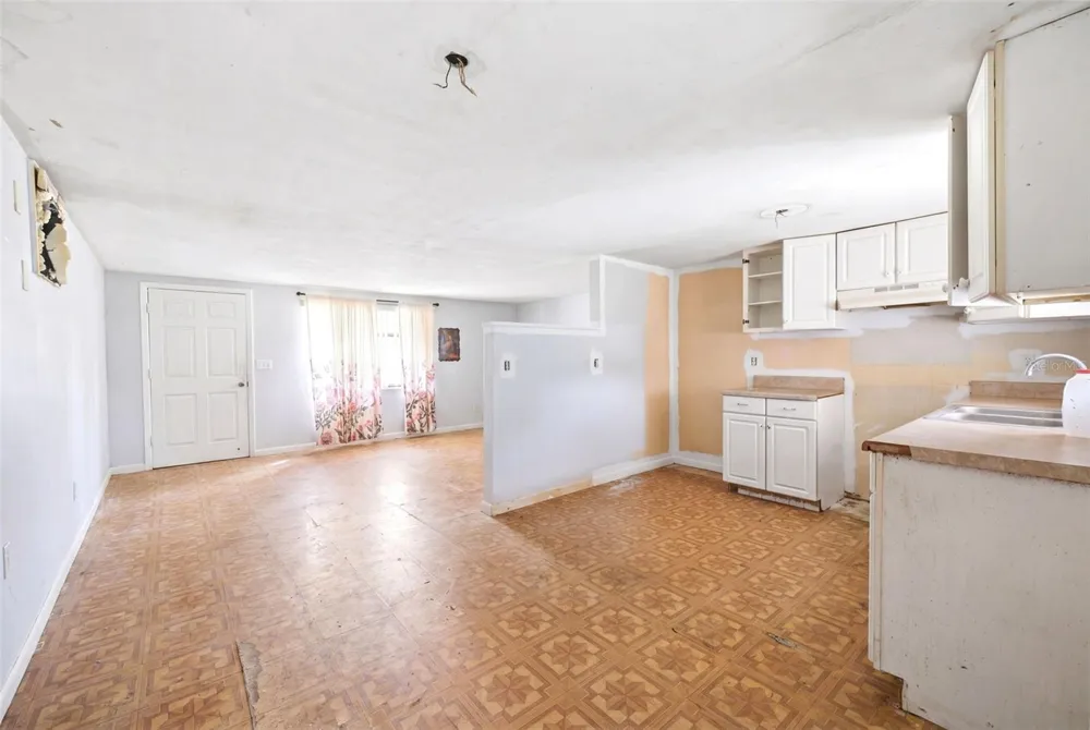10 S JACKSON STREET Beverly Hills, FL 34465