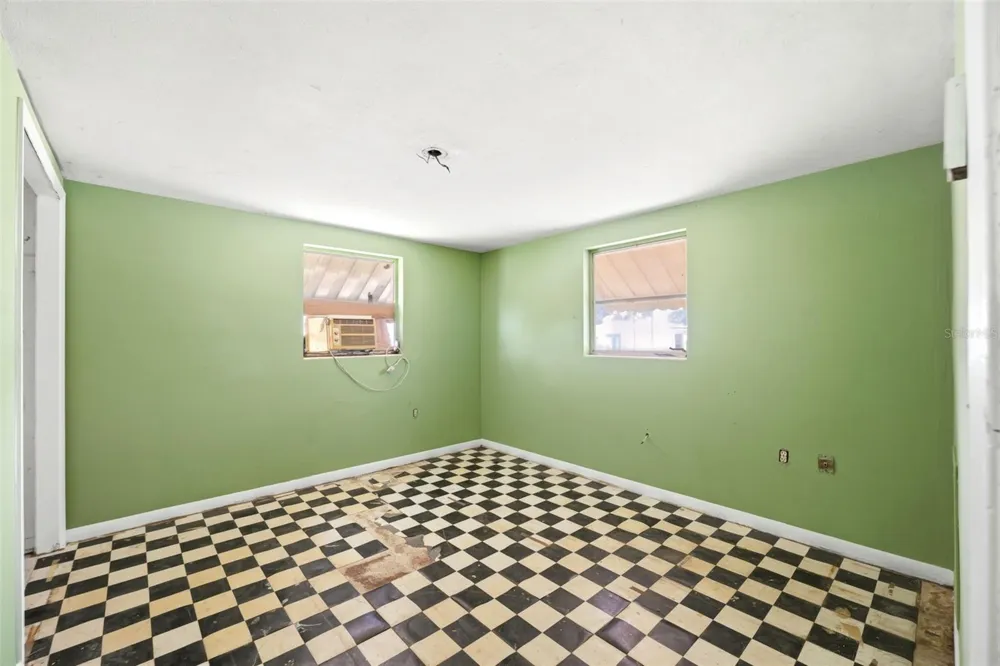 10 S JACKSON STREET Beverly Hills, FL 34465