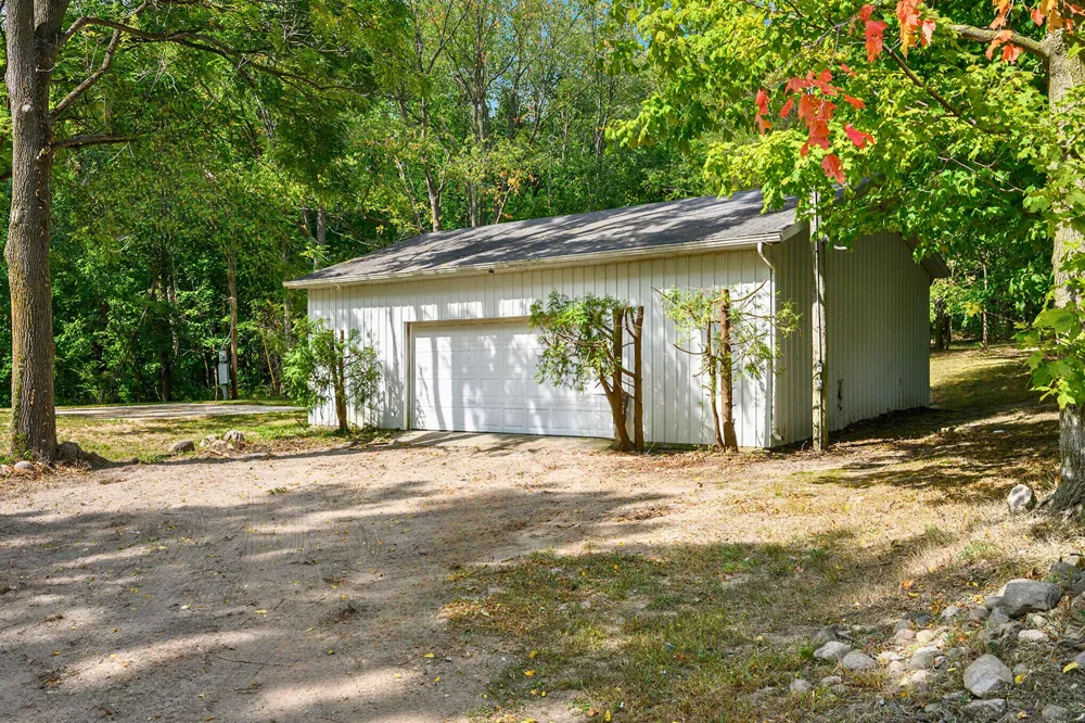 58480 Kirk Lake Road Vandalia, MI 49095